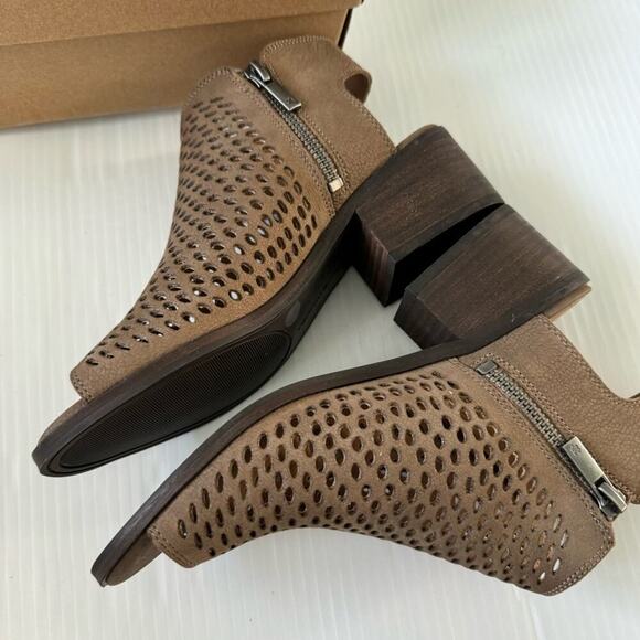 🆕 Lucky Brand Nelwyna brown peep toe perforated design booties size 6 - Picture 6 of 14